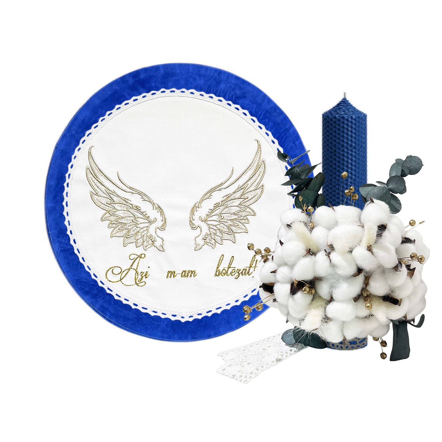 Set elegant trusou botez Gardinea Domain® 11 piese, cutie trusou din catifea cu mesajul "Azi m-am botezat!" si lumanare, decor dantela Albastru inchis