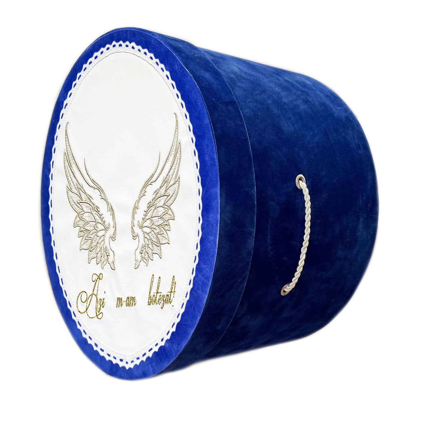 Set elegant trusou botez Gardinea Domain® 11 piese, cutie trusou din catifea cu mesajul "Azi m-am botezat!" si lumanare, decor dantela Albastru inchis