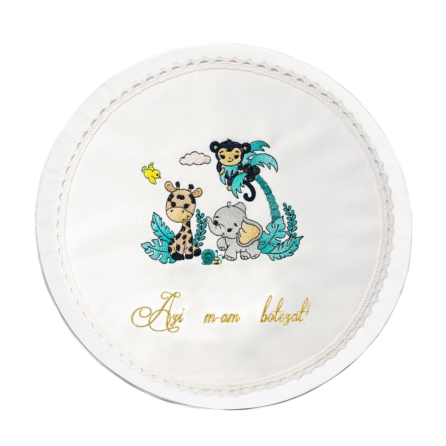 Trusou Jungle Crew botez Gardinea Domain® 10 piese, cutie trusou din catifea alb cu mesajul "Azi m-am botezat!", decor dantela