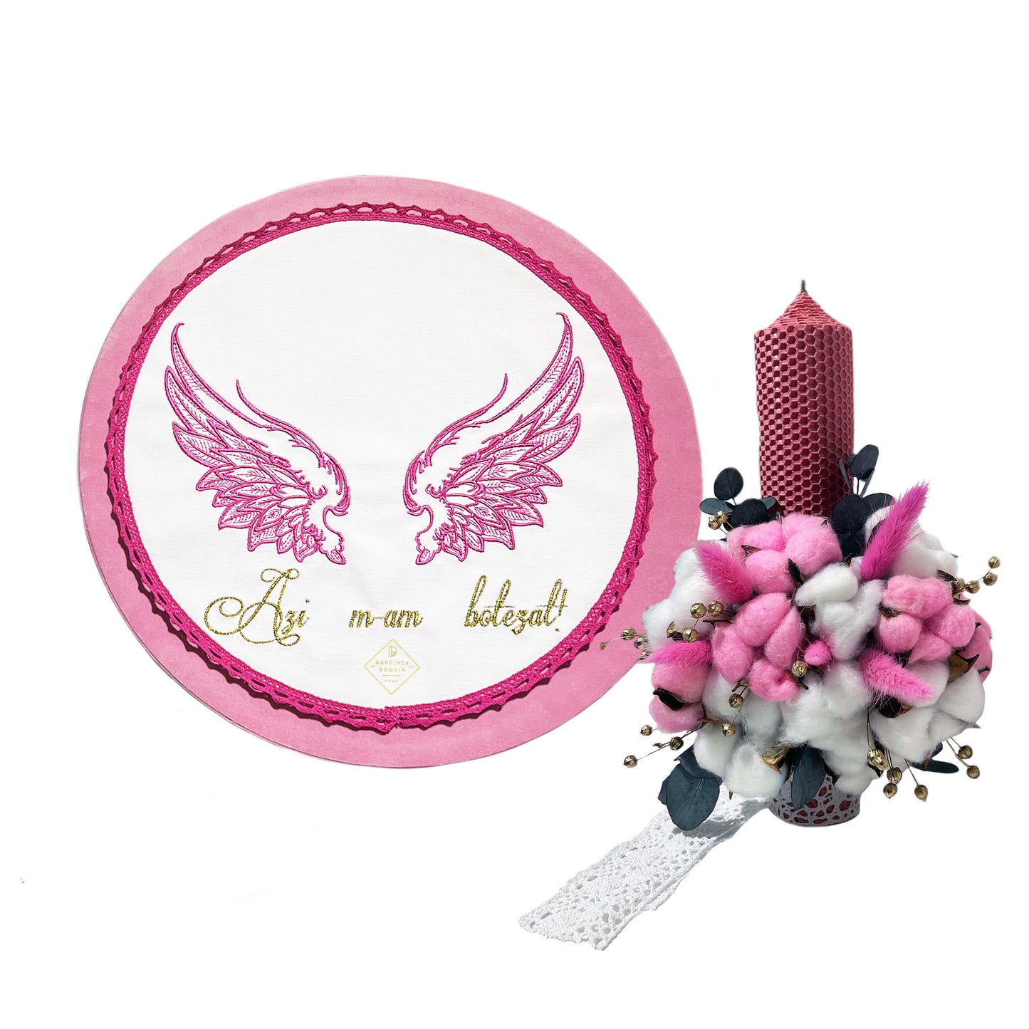 Set elegant trusou botez Gardinea Domain® 11 piese, cutie trusou din catifea cu mesajul "Azi m-am botezat!" si lumanare, decor dantela Roz