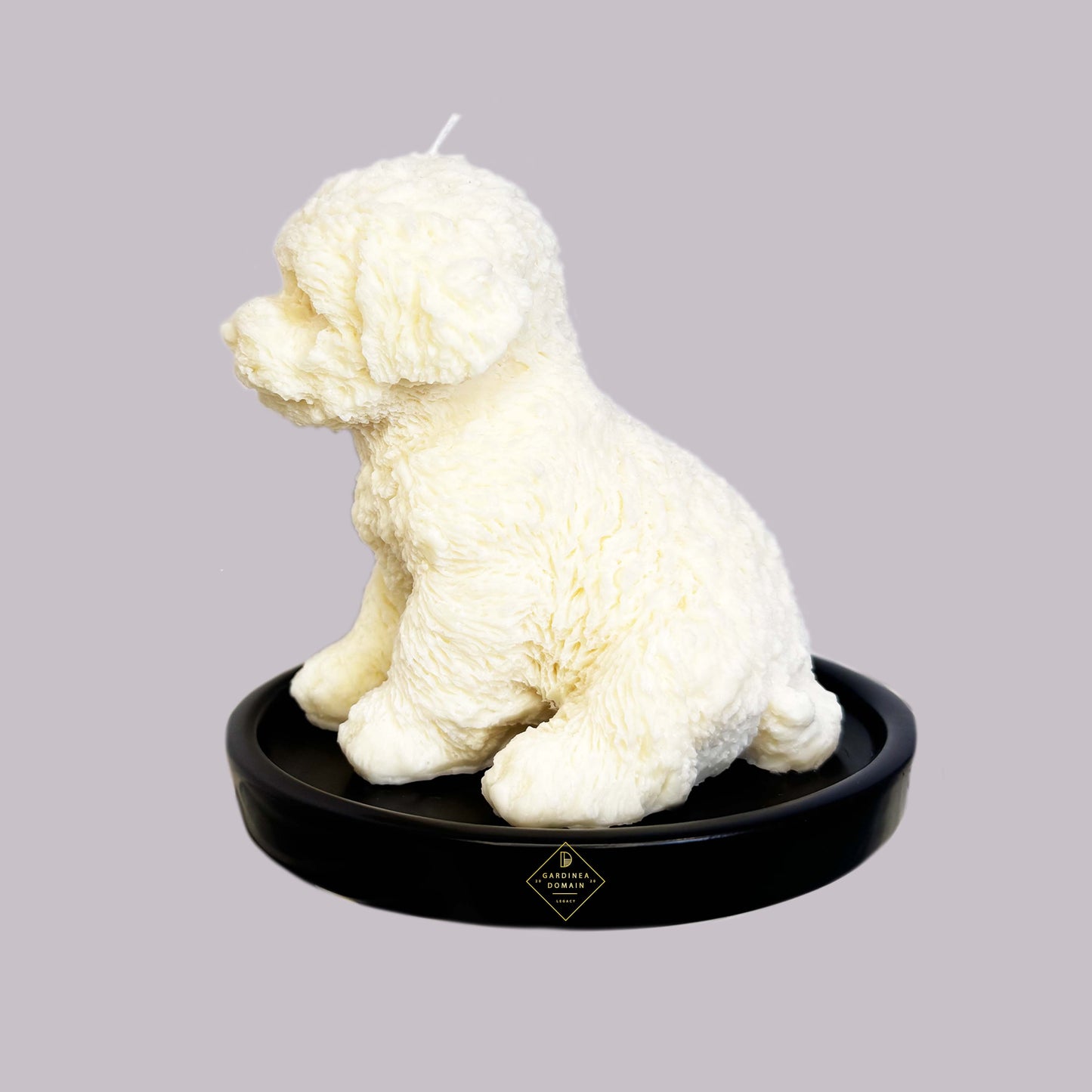 Lumanare de lux catel Bichon maltez Gardinea Domain®, ceara de soia 100% naturala, vegana, Alb inaltime 12.5 CM