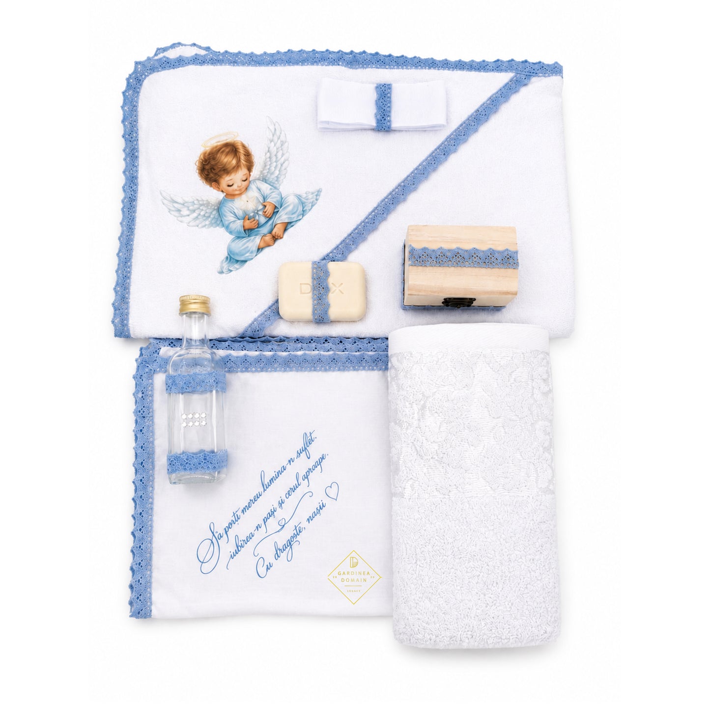 Set trusou botez din bumbac 100% Gardinea Domain® 9 piese, baietel cu lumina in cutie cadou cu lumanare, decor dantela Albastru deschis