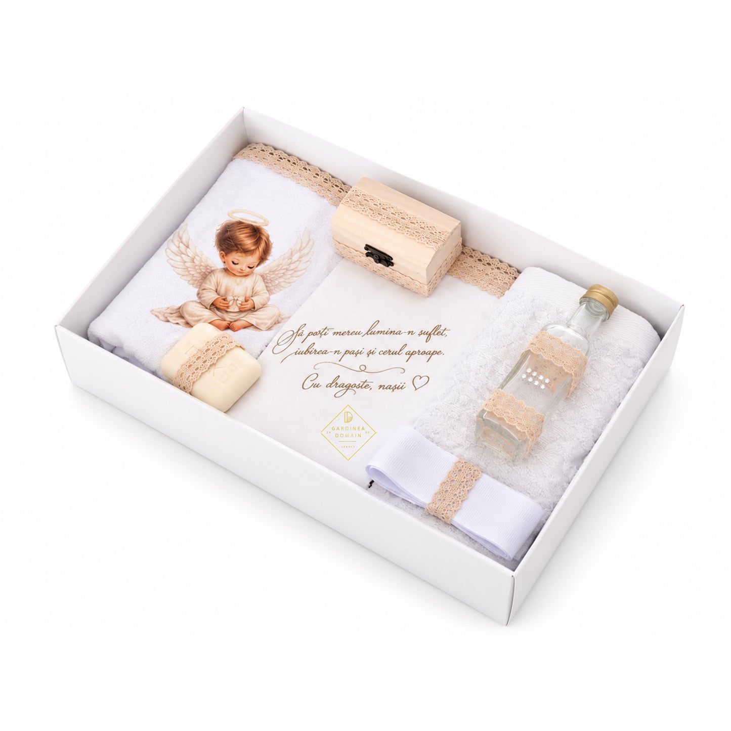 Set trusou botez din bumbac 100% Gardinea Domain® 9 piese, baietel cu lumina in cutie cadou cu lumanare, decor dantela Crem