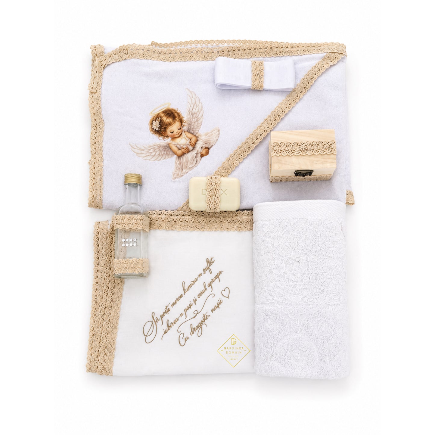 Set trusou botez din bumbac 100% Gardinea Domain® 9 piese, fetita cu lumina in cutie cadou cu lumanare, decor dantela Crem