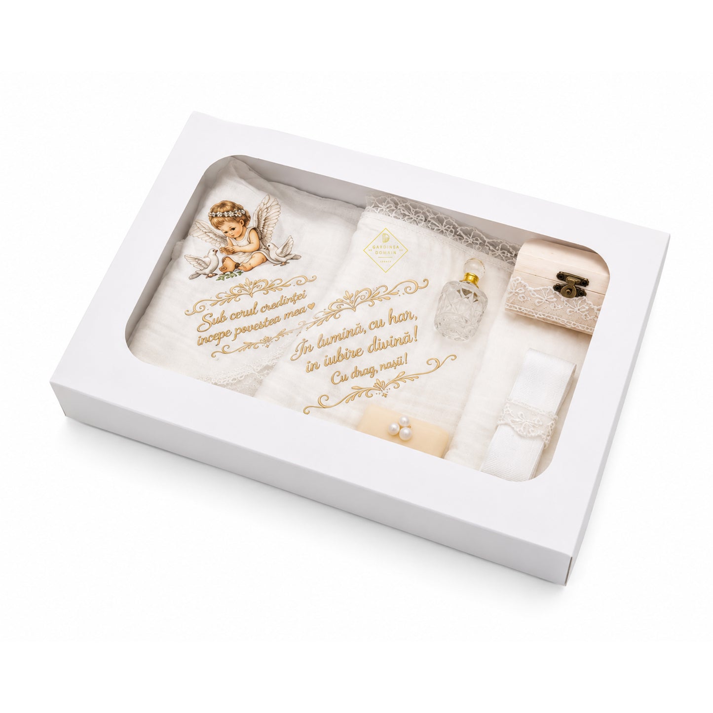 Set trusou complet botez din muselina Gardinea Domain® 9 piese, fetita cu porumbei in cutie cadou cu lumanare, decor dantela Alb