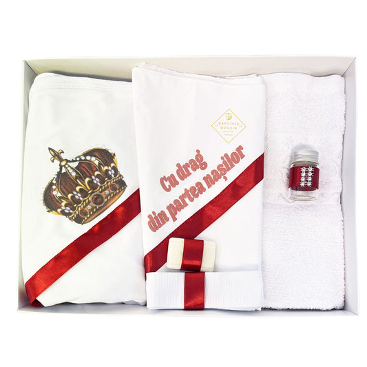 Trusou coronita regala botez Gardinea Domain® 6 piese, in cutie cadou, bumbac 100%, personalizat cu mesajul "Cu drag de la nasi!" rosu