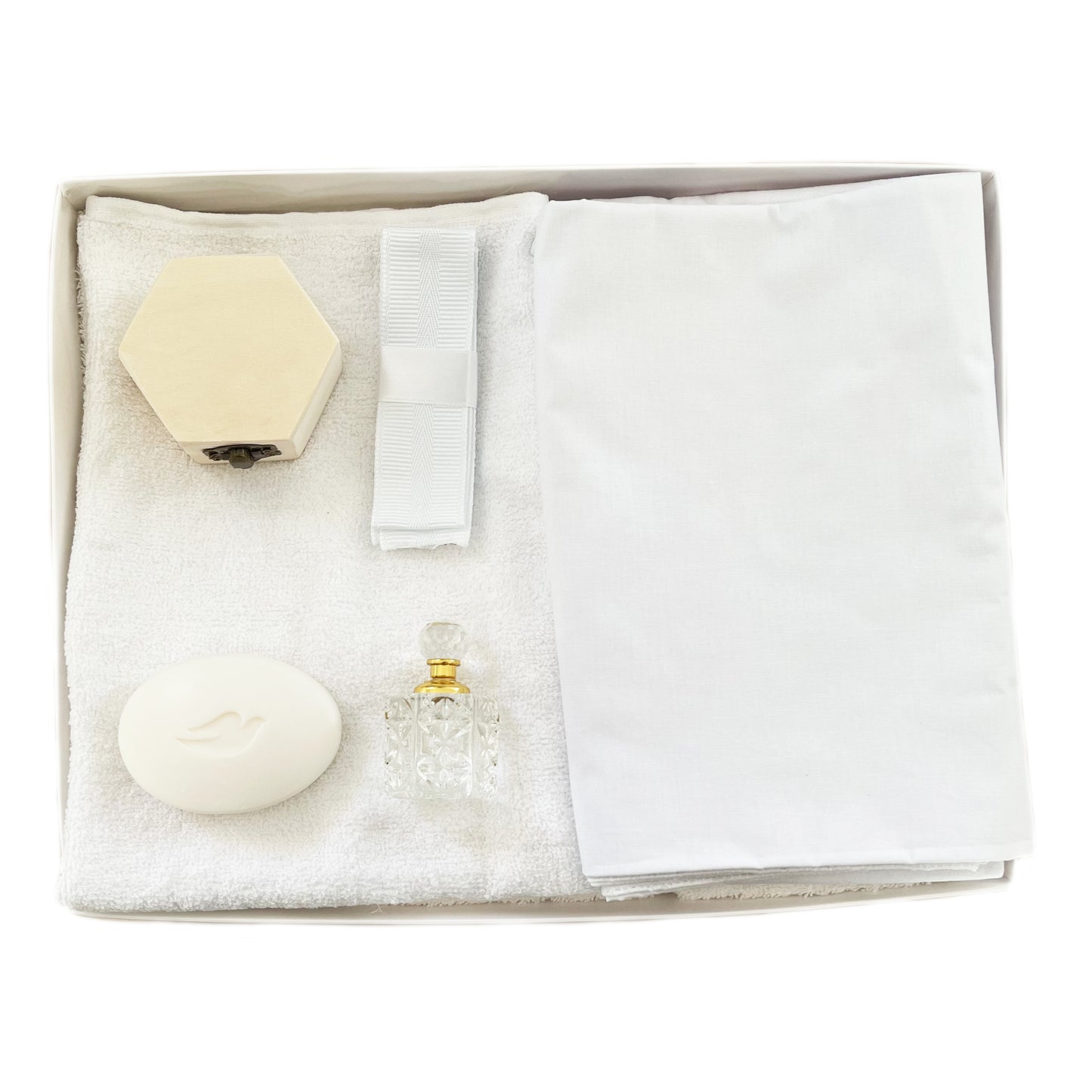 Trusou botez natural alb Gardinea Domain® 8 piese, in cutie cadou, 100% bumbac